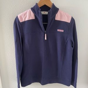 Vineyard Vines size M sweatshirt.